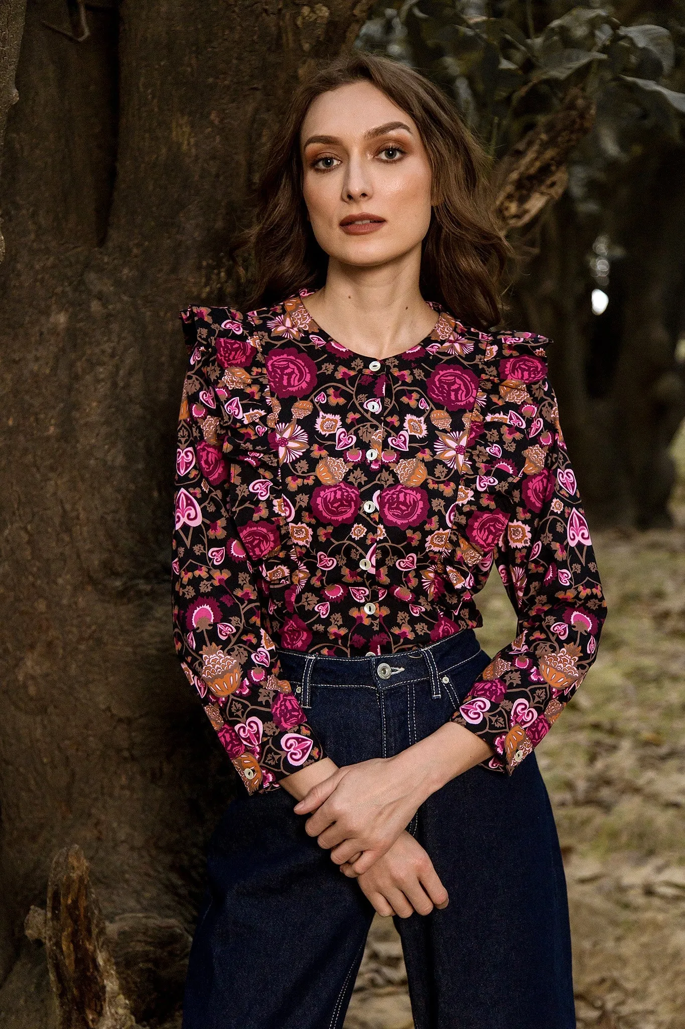 1674 Johanna Top