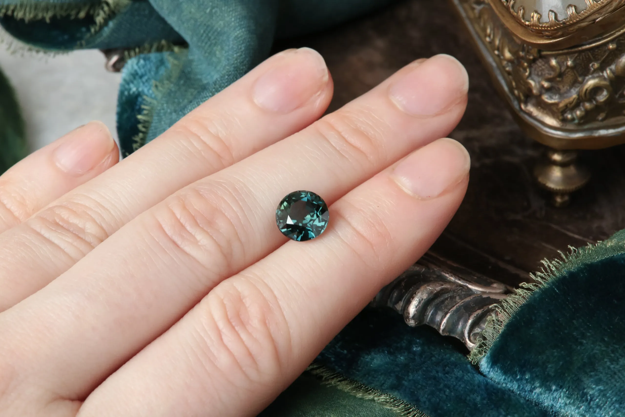 2.66 Carat Natural Round Green Teal Sapphire