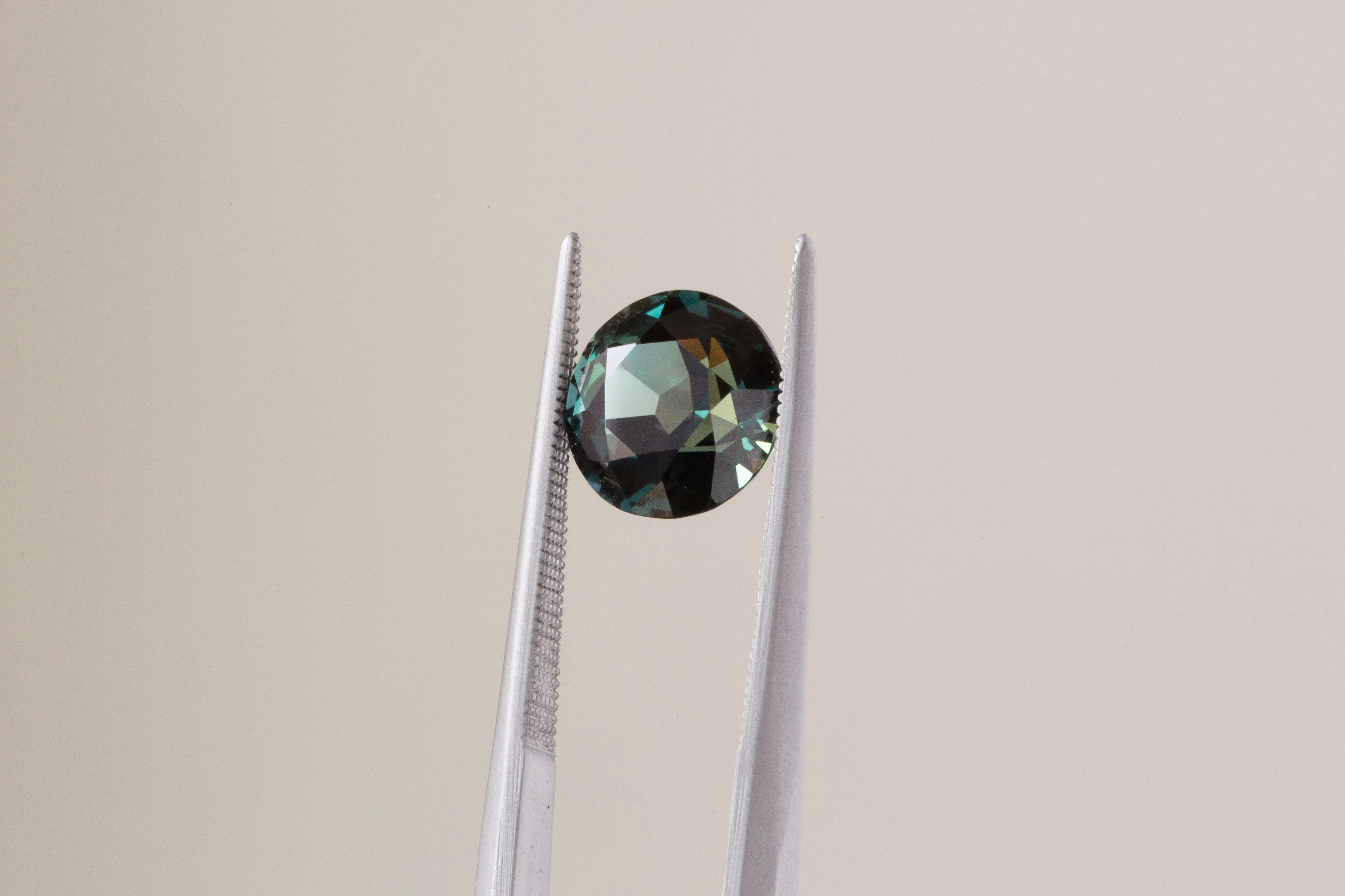 2.66 Carat Natural Round Green Teal Sapphire