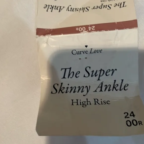 Abercrombie &amp; Fitch High Rise Super Skinny Ankle Jeans in size 24/00.