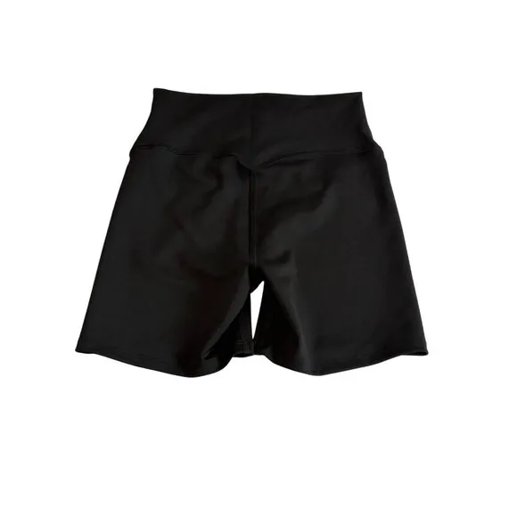 ALO Yoga 5&quot; Airlift Energy Shorts in Black