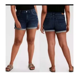 AMERICAN EAGLE Hi Rise Jean Shorts