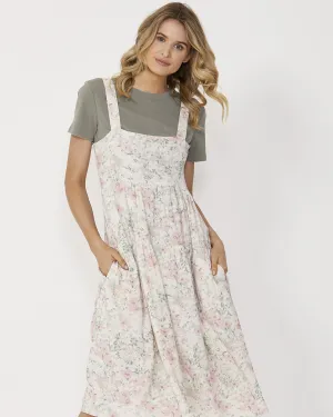 Avery Tee