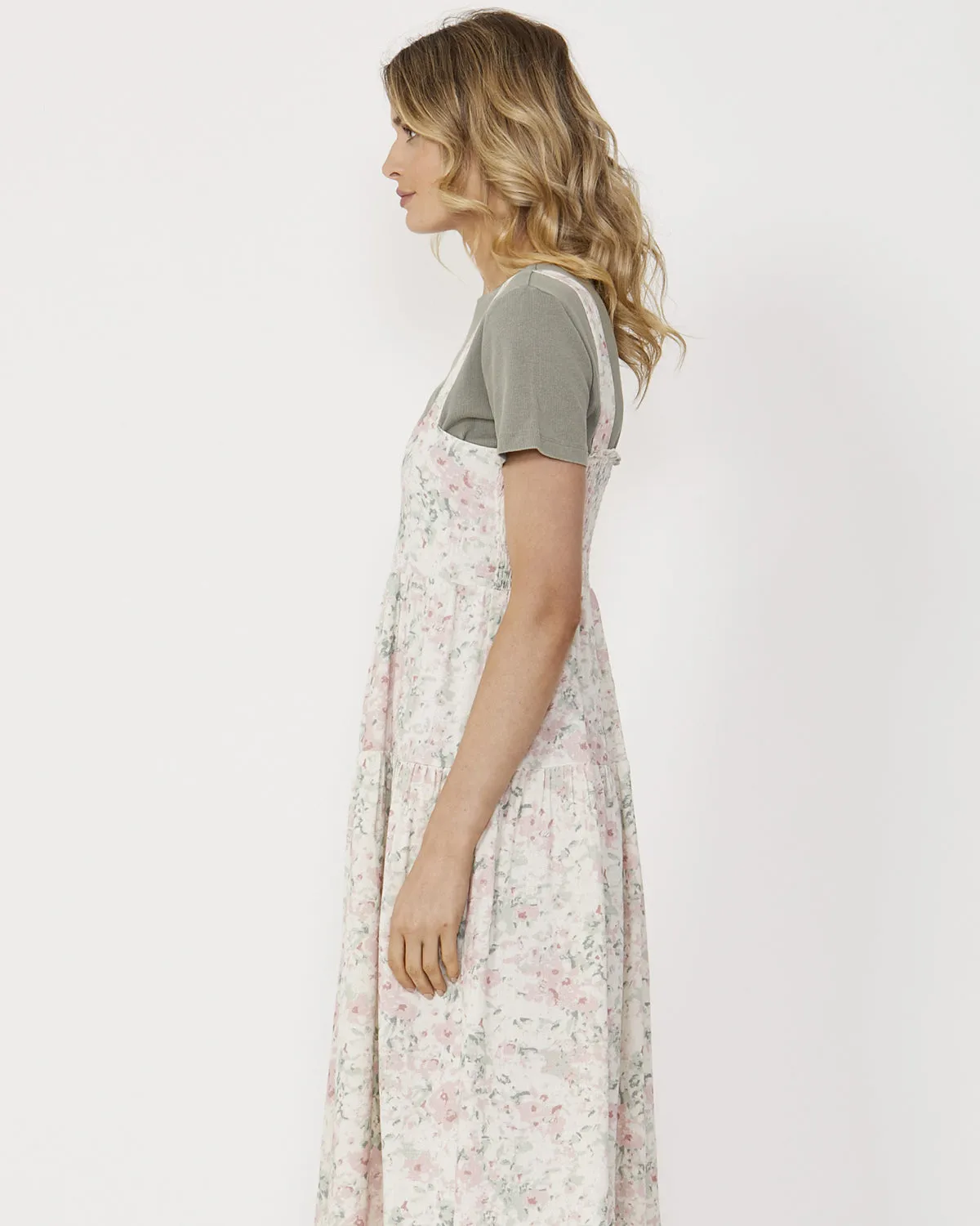 Avery Tee