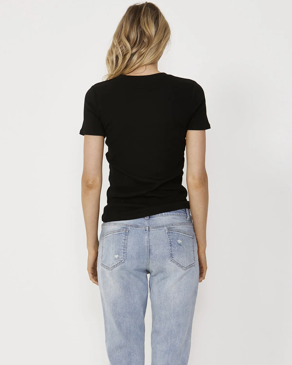 Avery Tee
