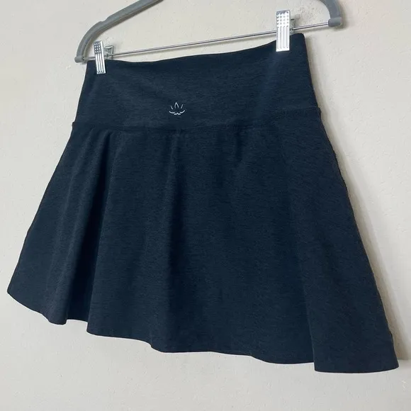 Beyond Yoga Spacedye Hot Shot Circle Skort in Darkest Night