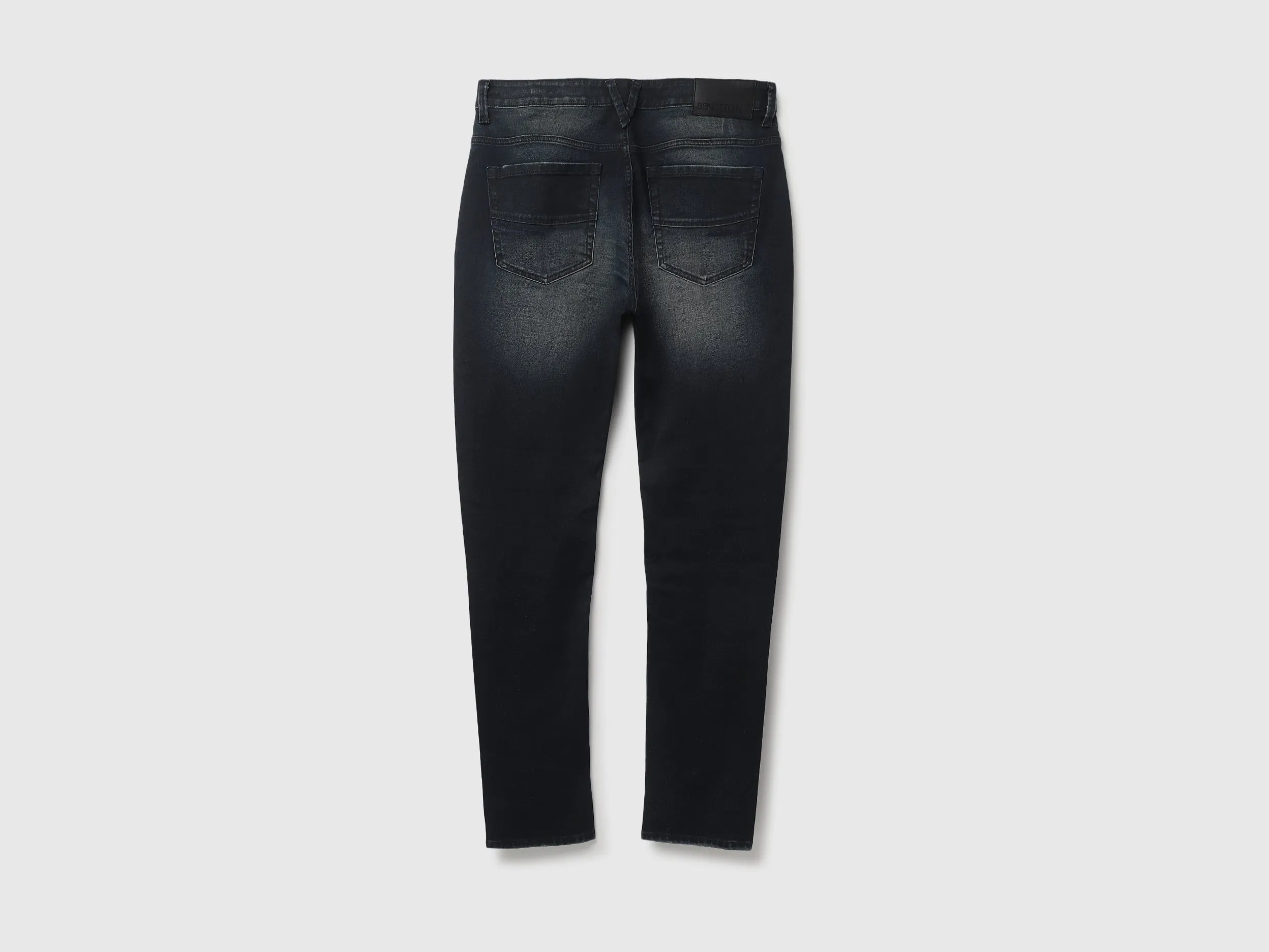 Carrot Fit Solid Men's Jeans
