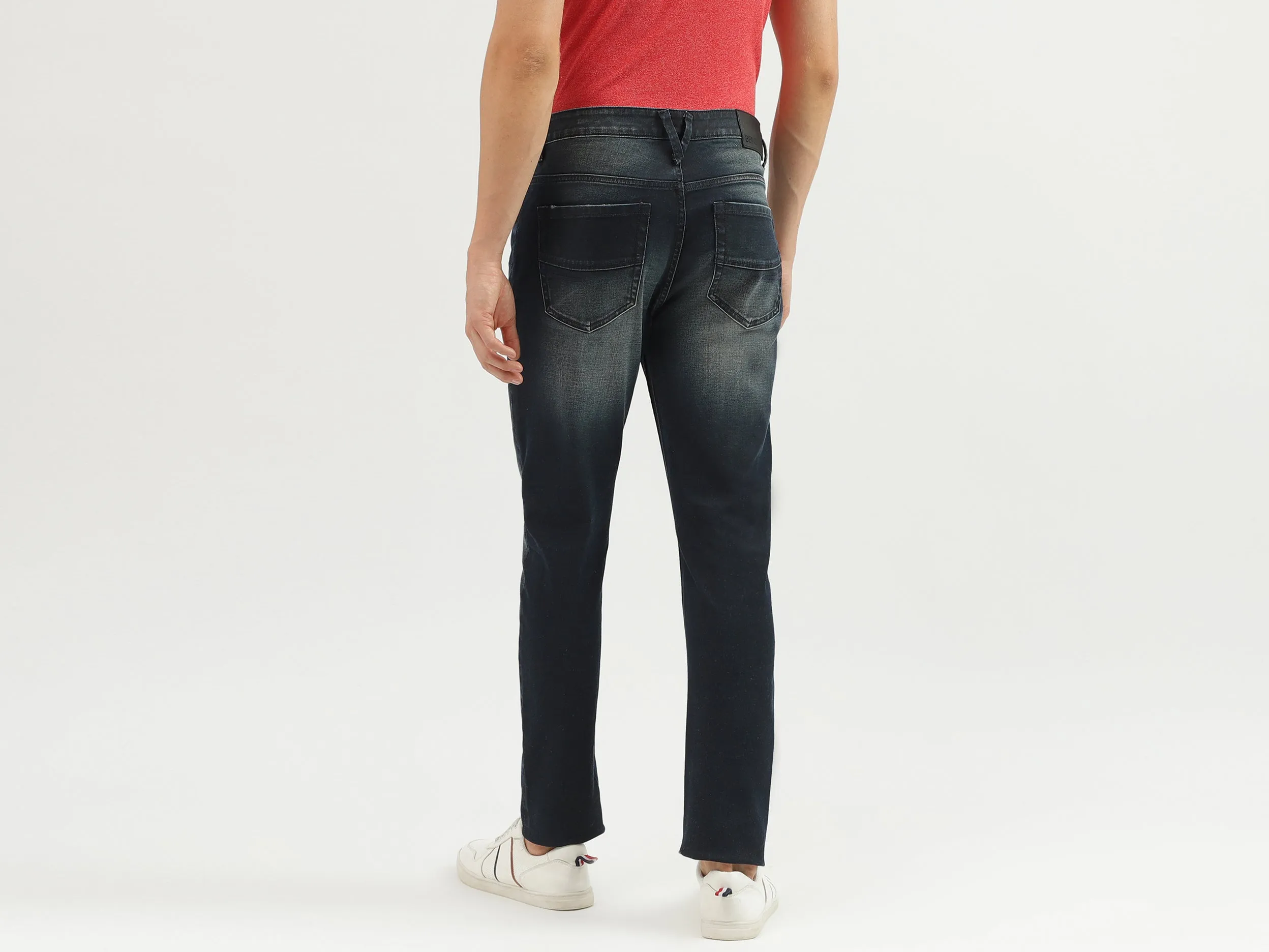 Carrot Fit Solid Men's Jeans