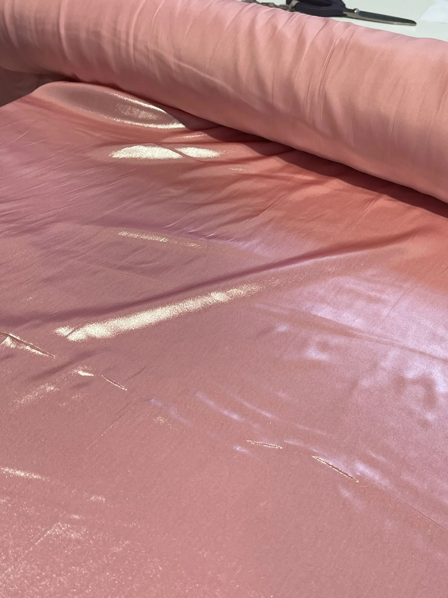 E02 LUX intense pink shiny polyester fabric