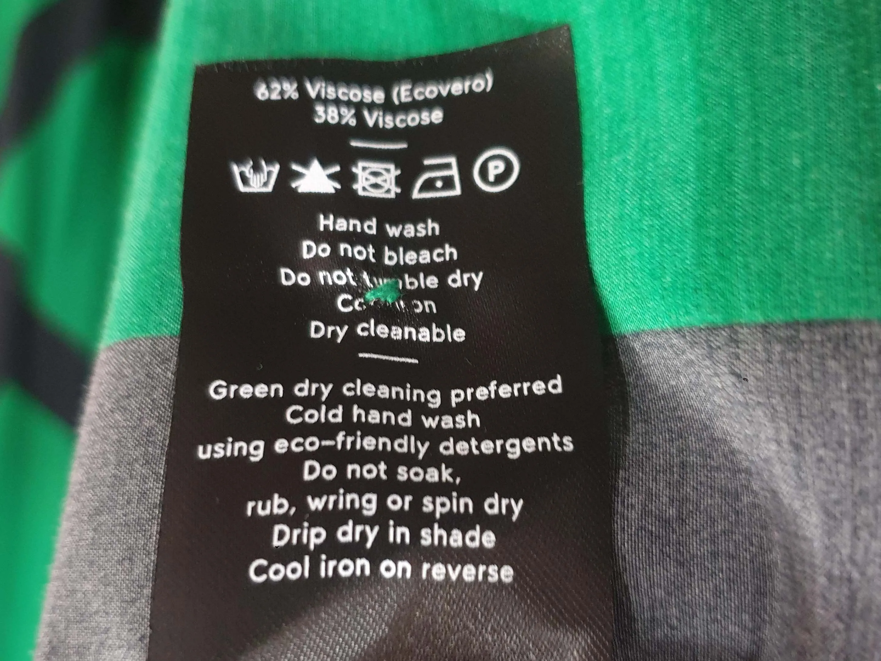 Elk green and black print dress size 18