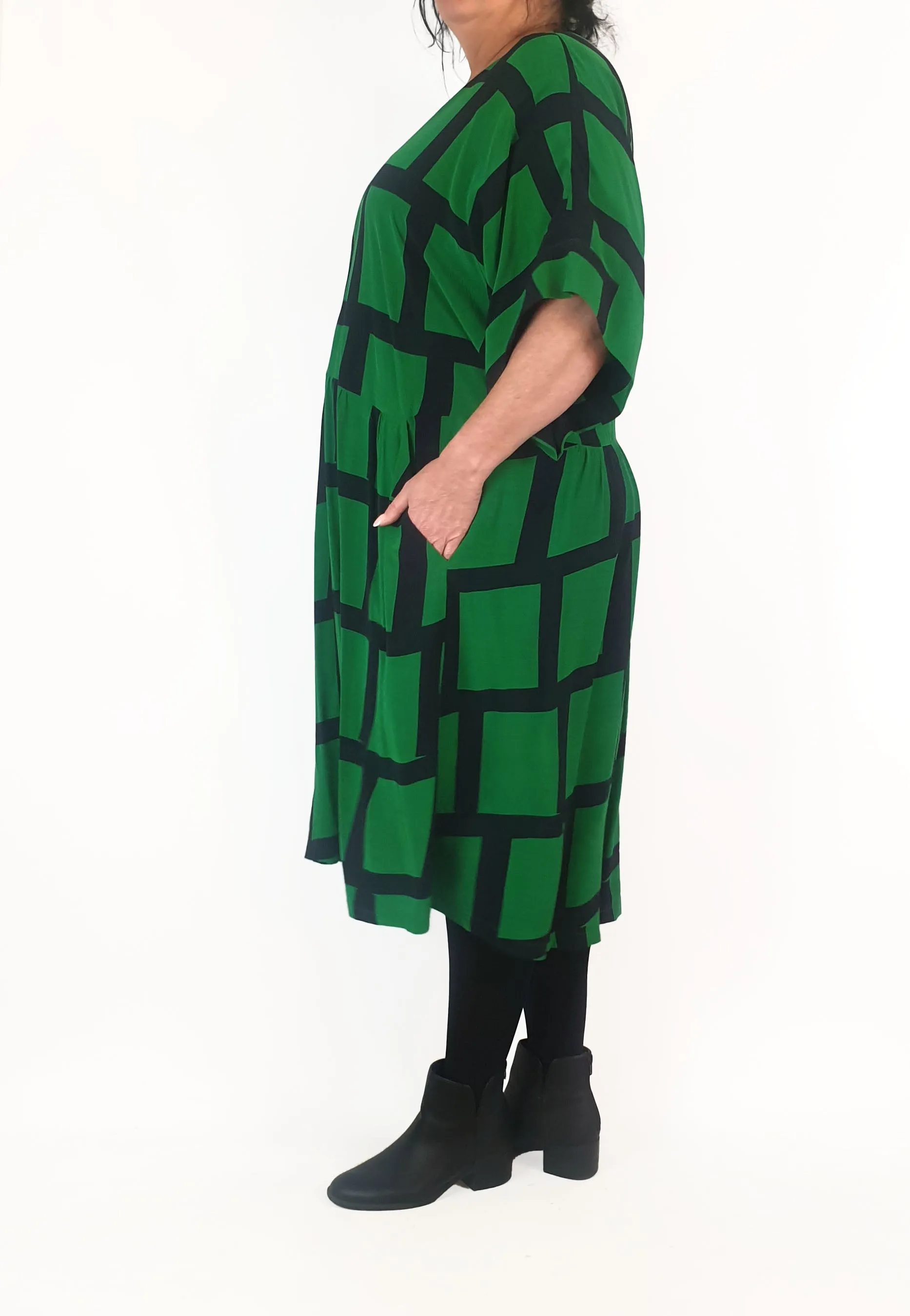 Elk green and black print dress size 18