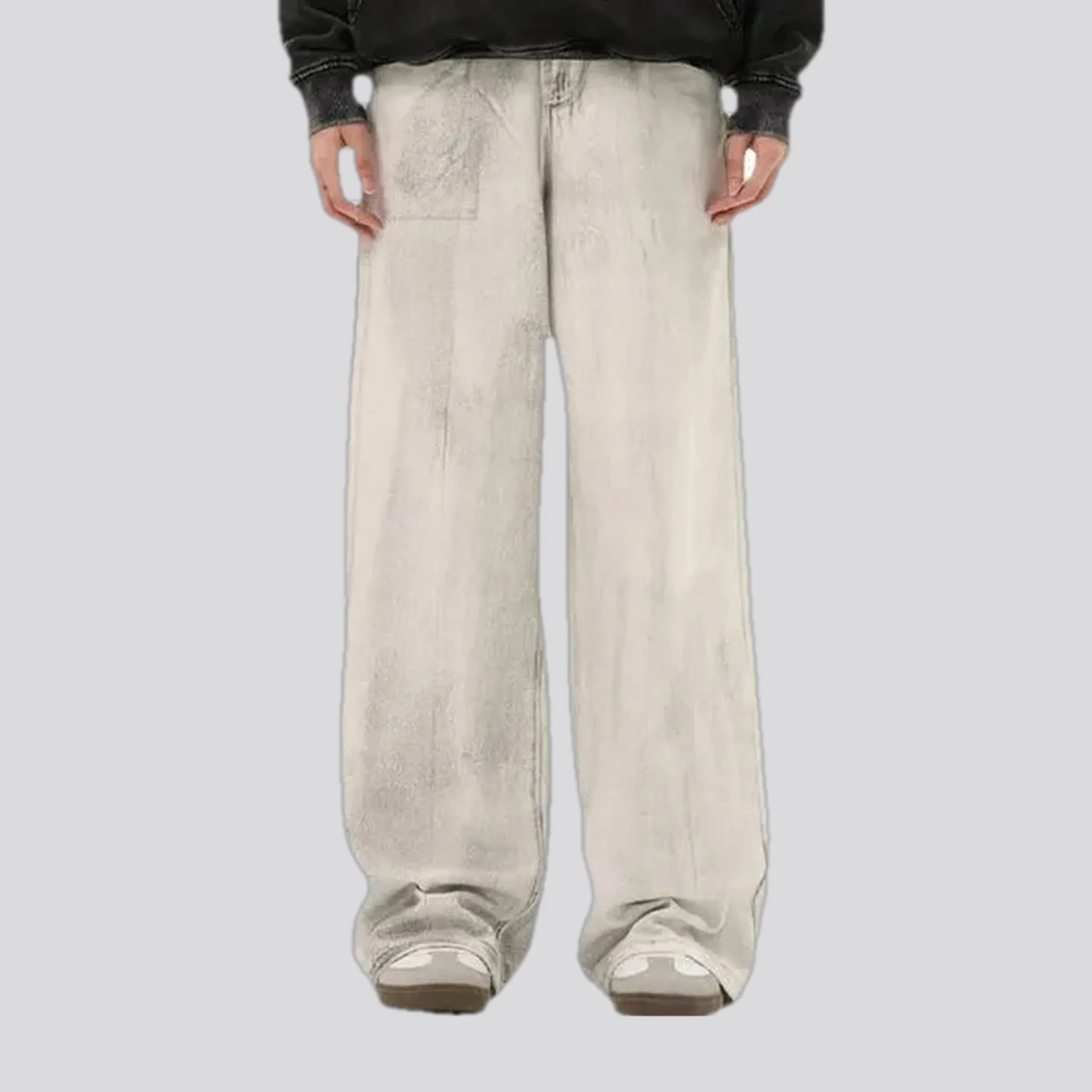 Fashionable washed out baggy men's jeans