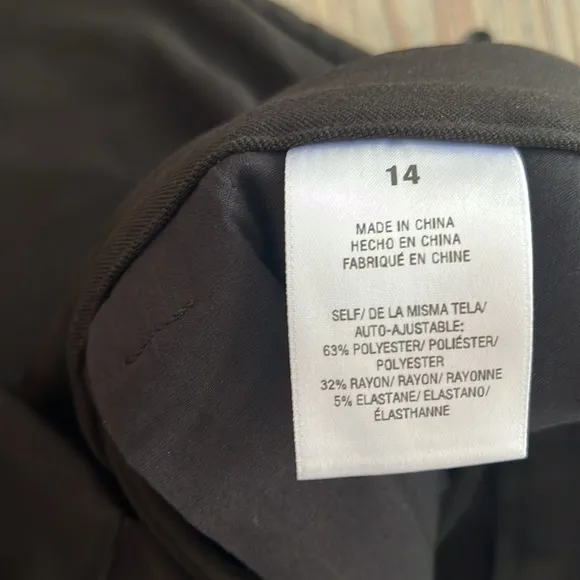 Favorite Daughter The Favorite Short in Black Size 14