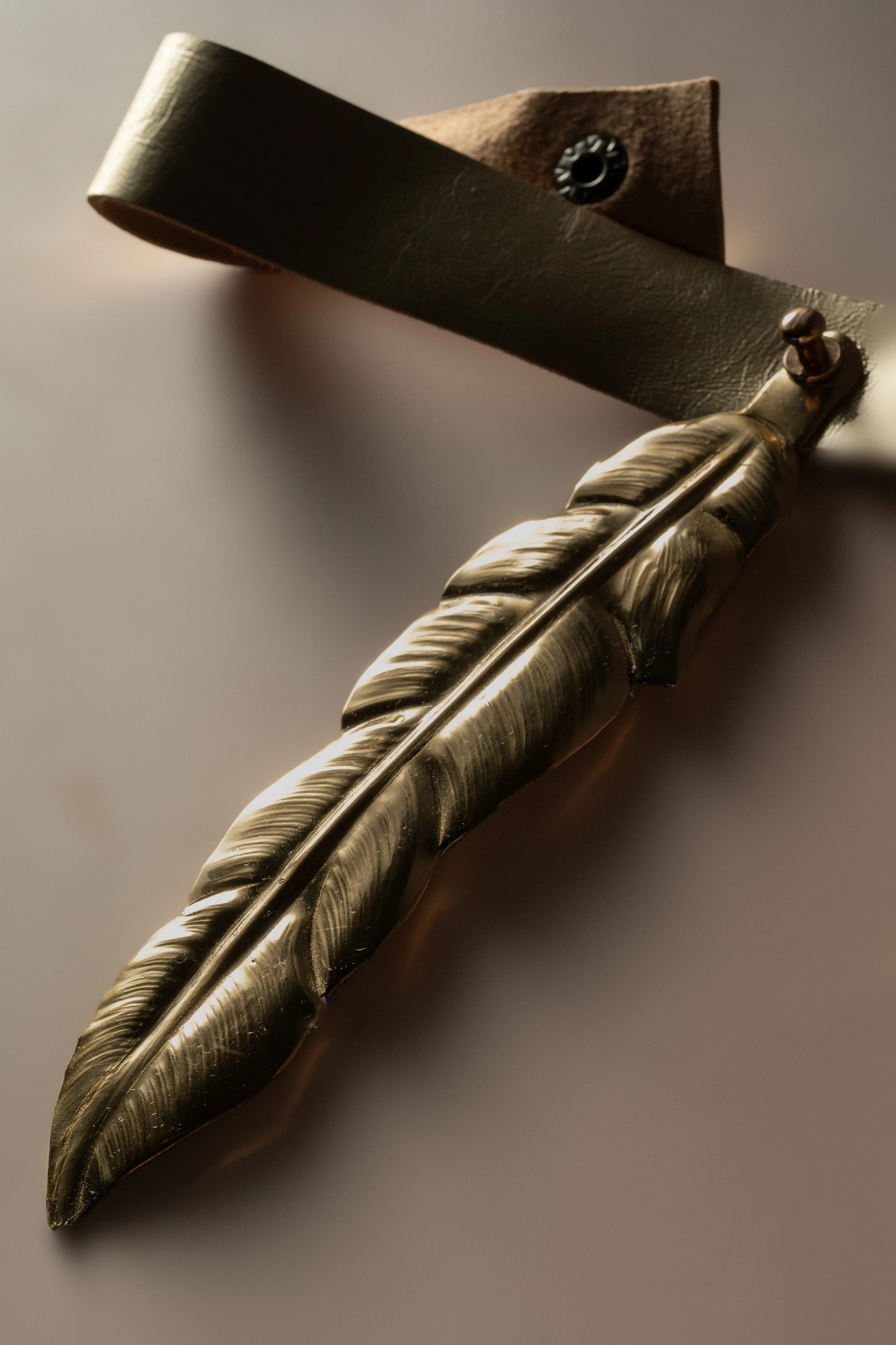 Feather Choker - Gold