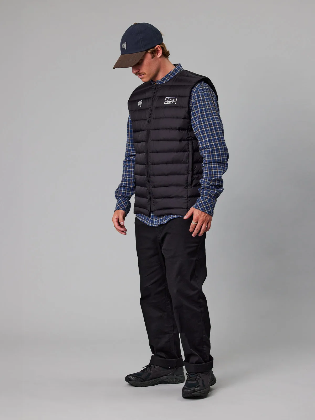 FENDER PUFFER VEST - BLACK