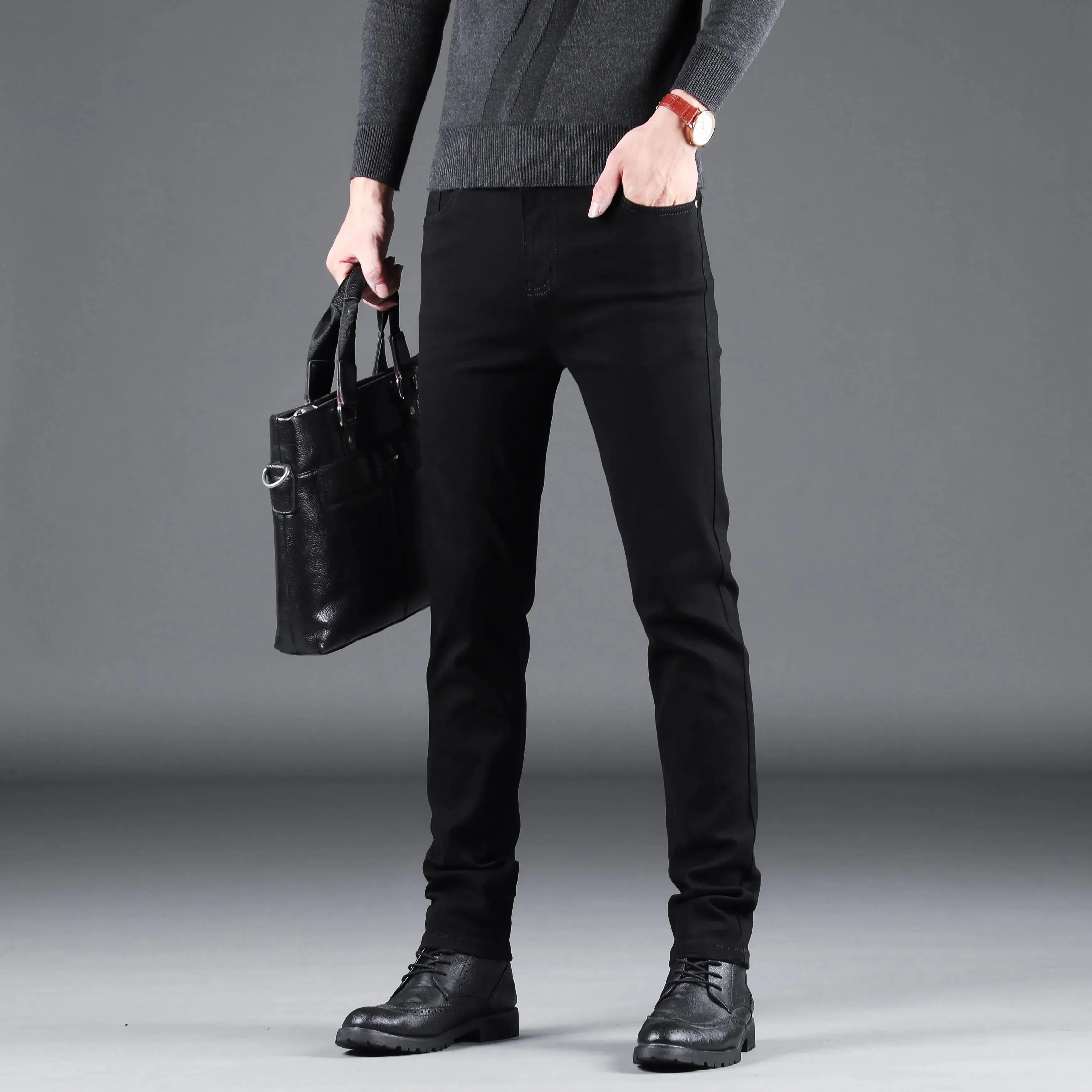 FlexDenim Herrenjeans für den Herbst und Sommer