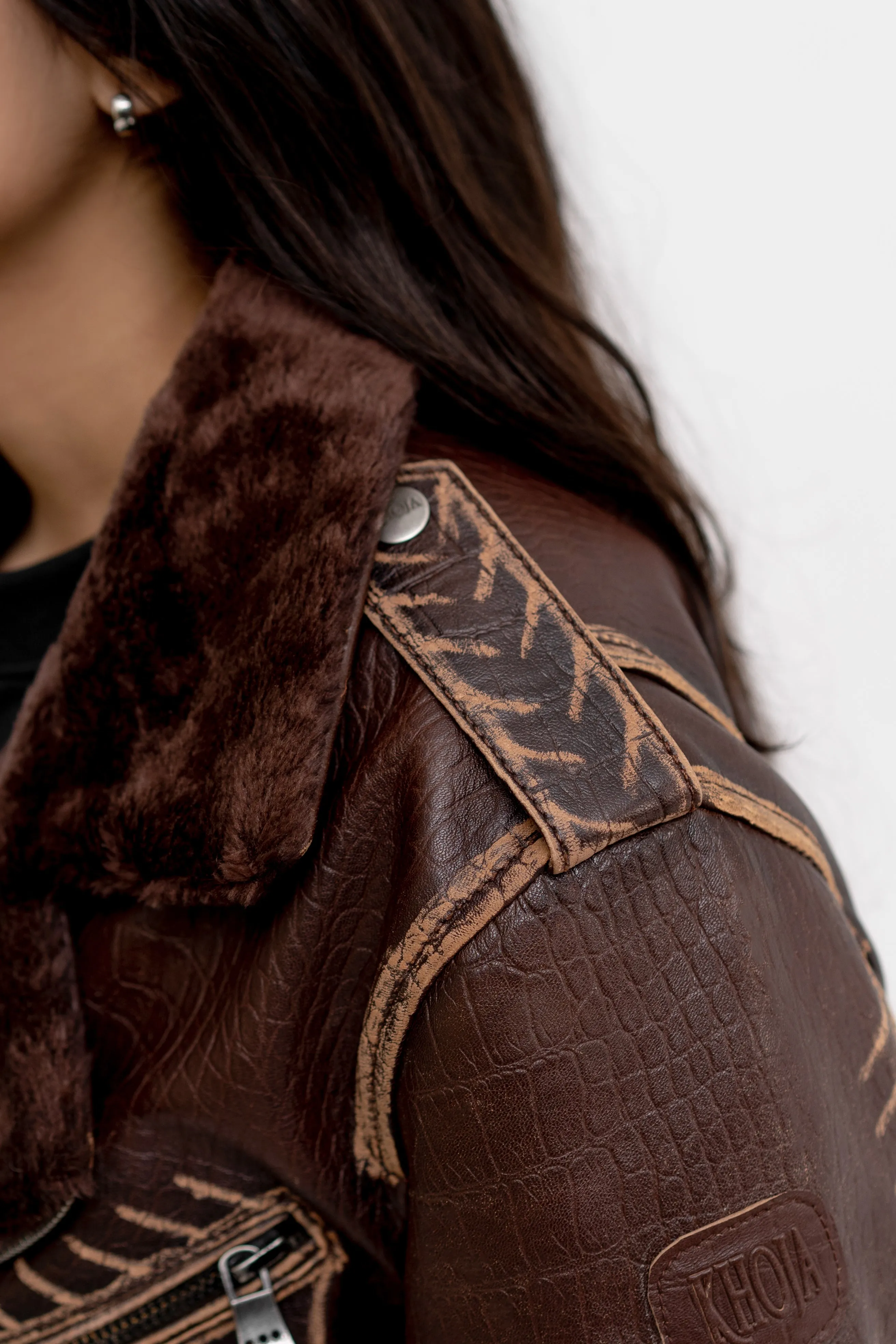 GALLERY-CLAD MAVERICK RUB OFF LEATHER JACKET