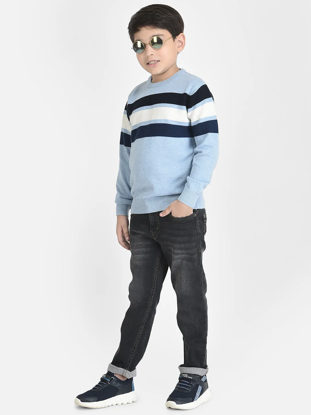 Grey Jeans in Light Wash Detail