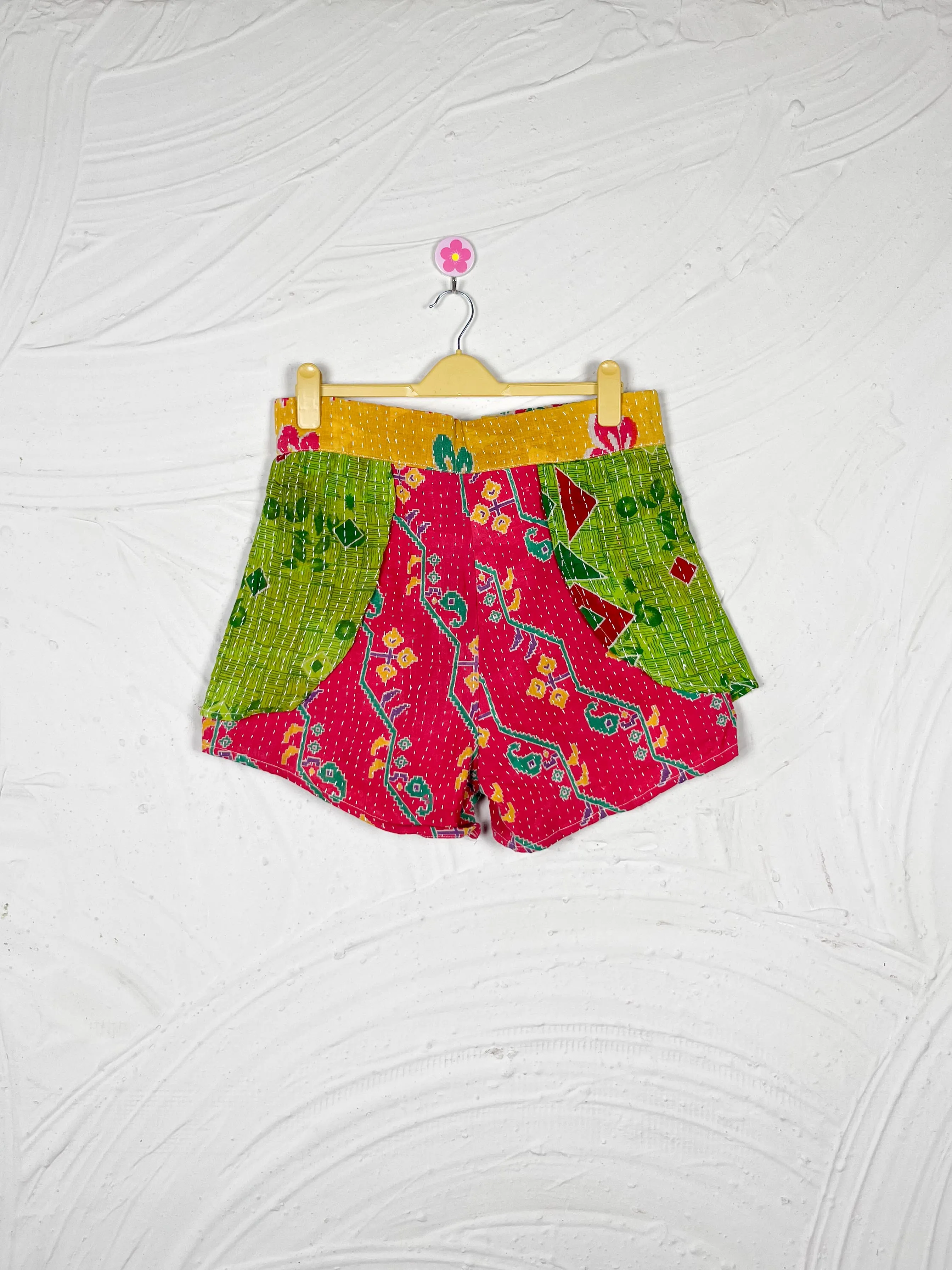 Happy Dance Shorts DCOSSH  M 22