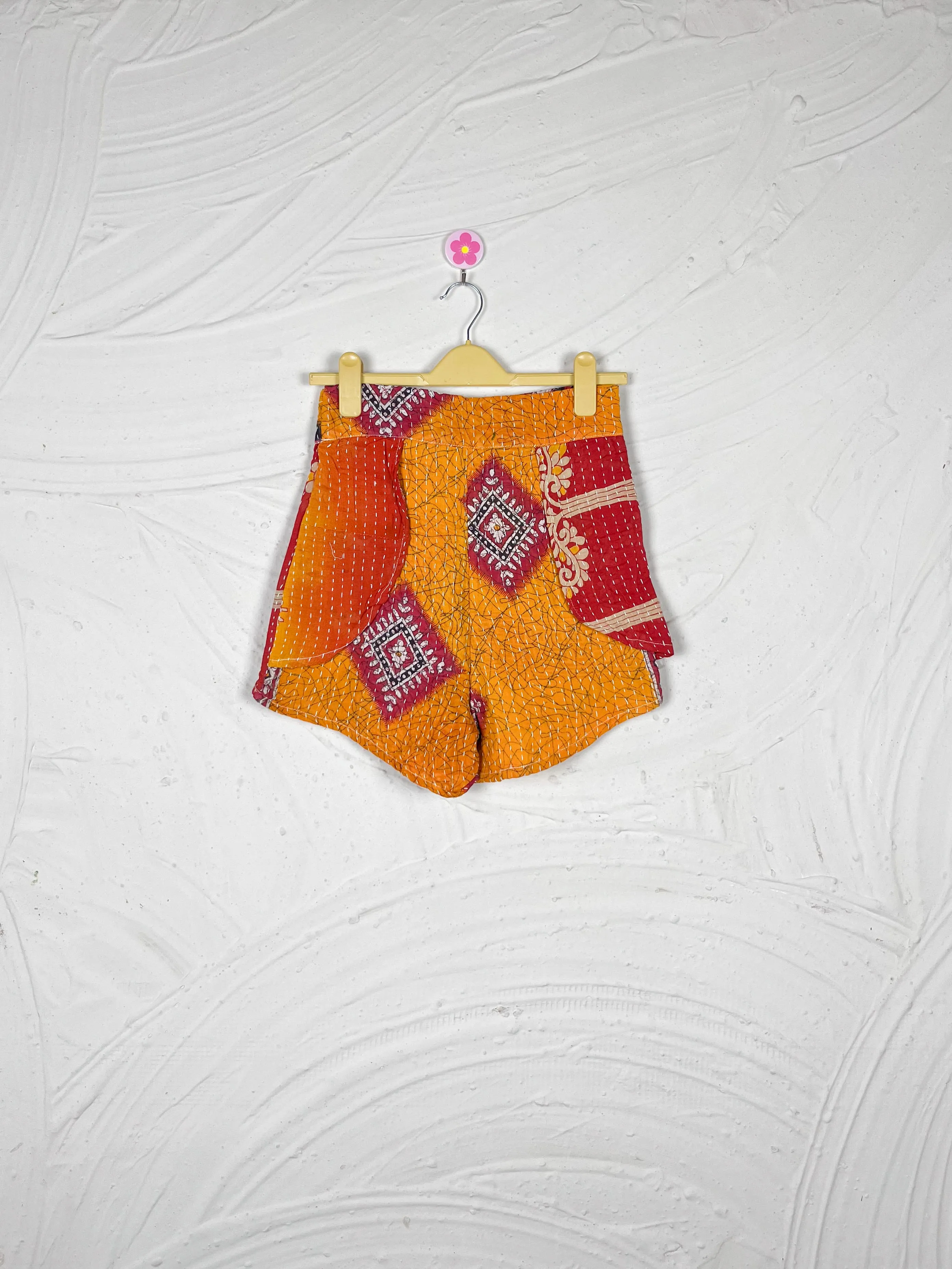 Happy Dance Shorts DCOSSH  S 37