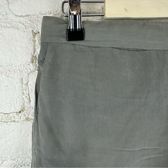 Helmut Lang Silk Chino Shorts Gray Women’s Size 6