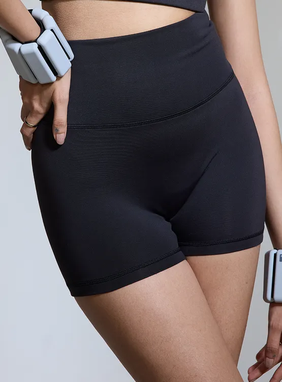 Intense Hot Shorts Matte Black