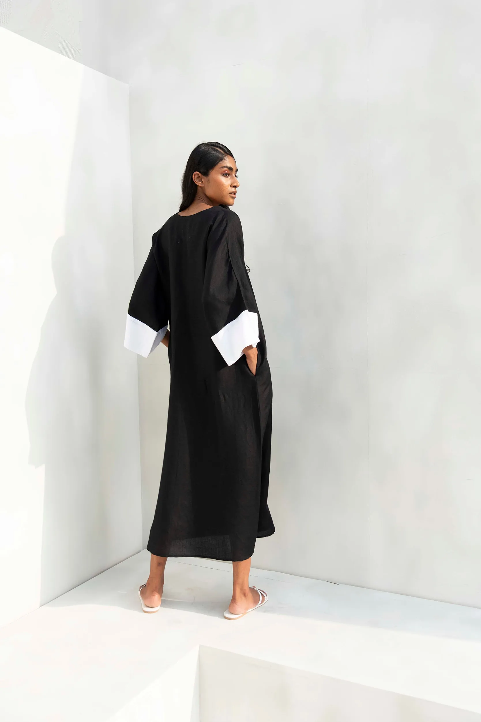 Istanbul Kaftan (Black & White)