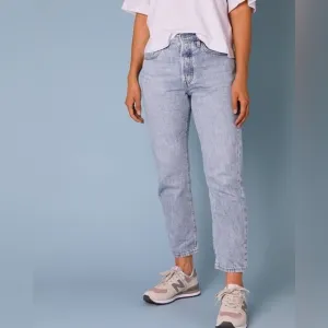 Levi's Premium 501 Crop Jeans Montgomery Light Wash Size 25