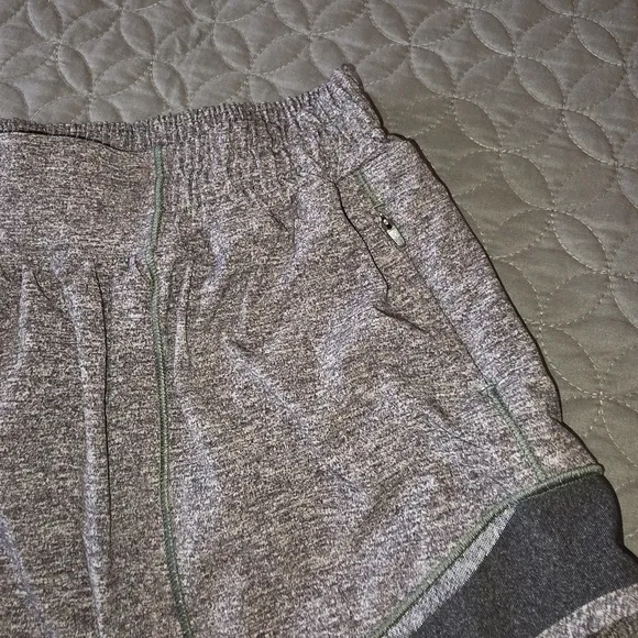 Lululemon Hotty Hot LR 2.5 Brief Lined Shorts, Gray, 14