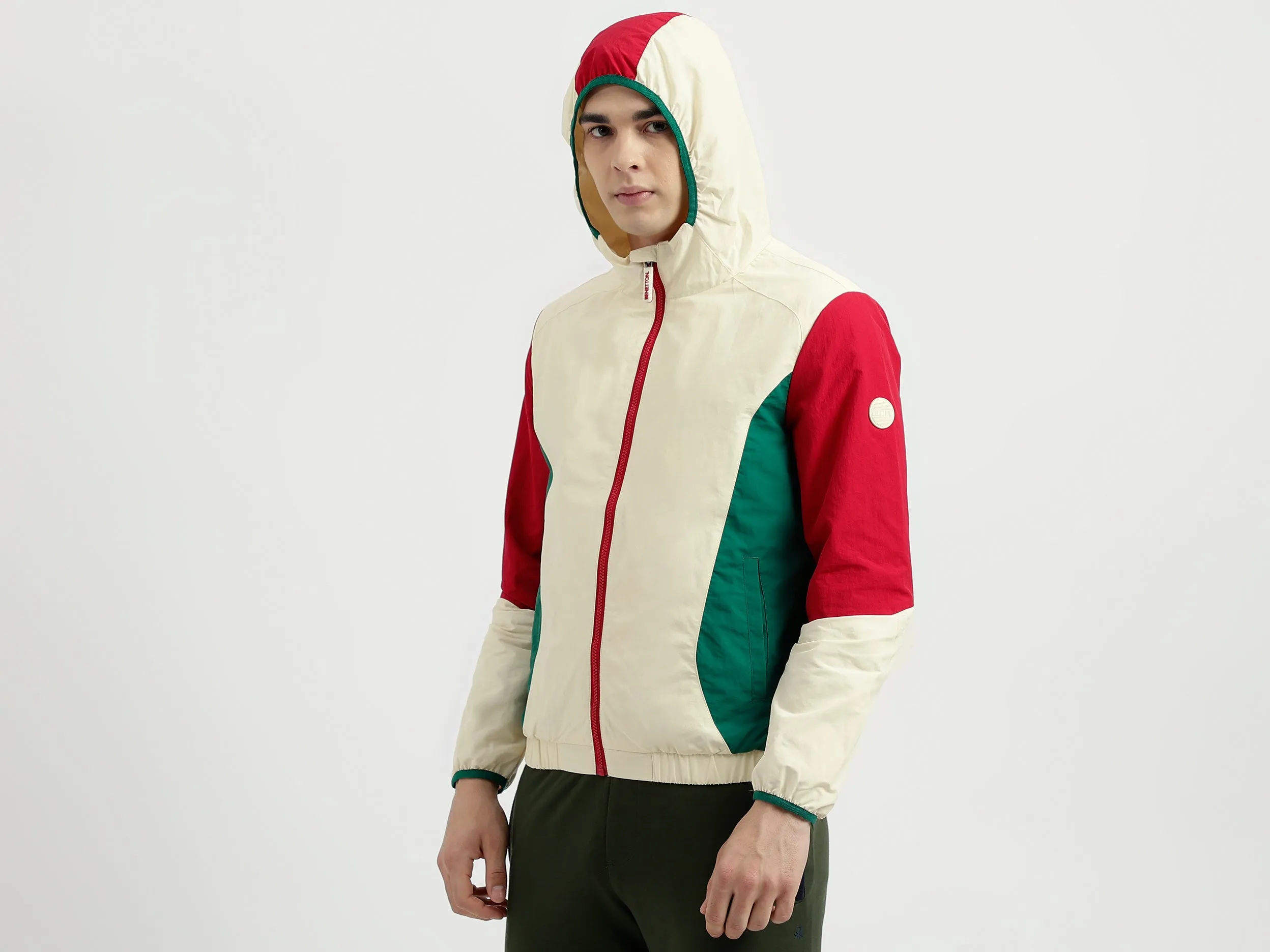 Men's Regular Fit Hooded Neck Color Blocked Jacket