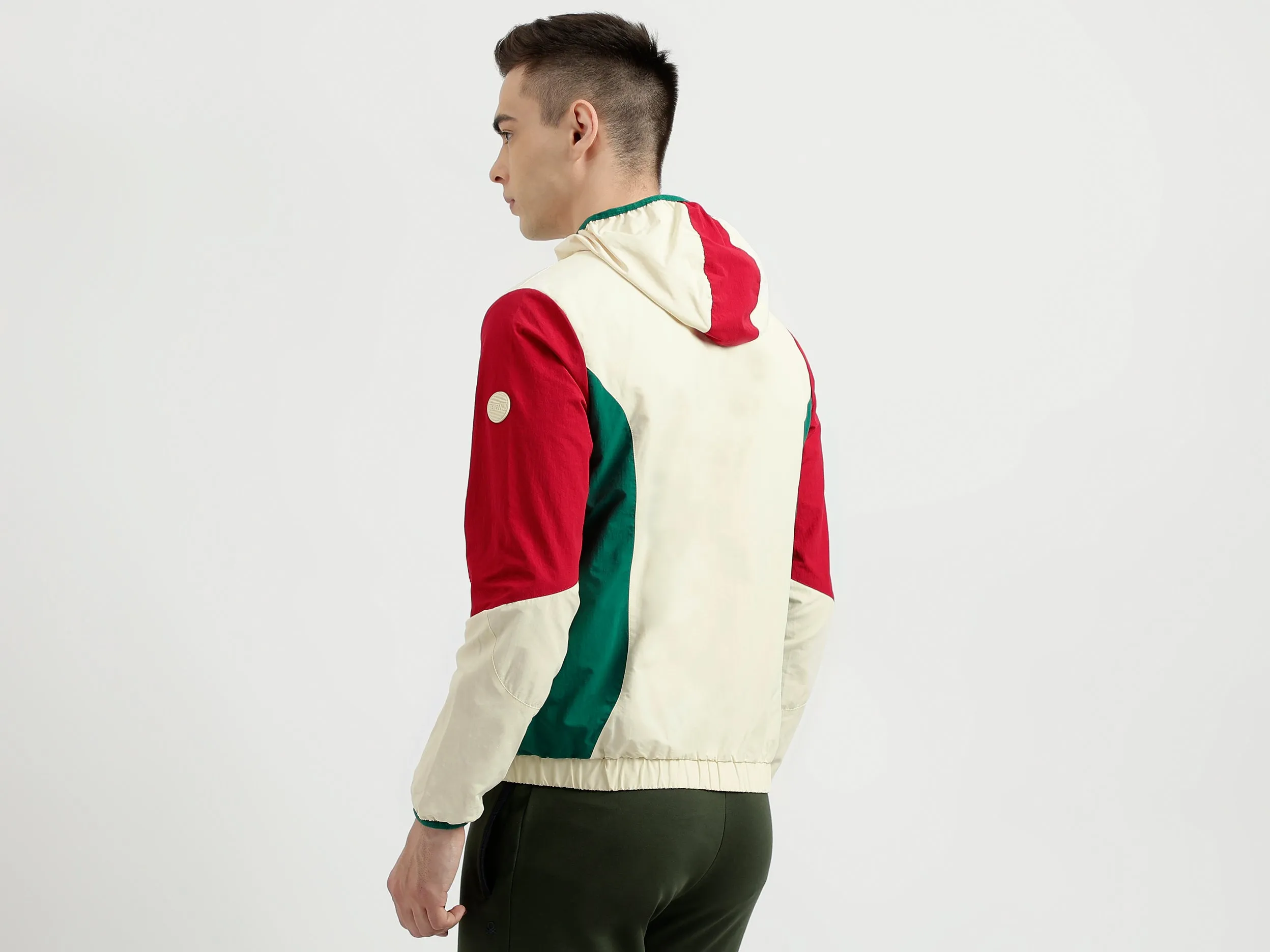 Men's Regular Fit Hooded Neck Color Blocked Jacket