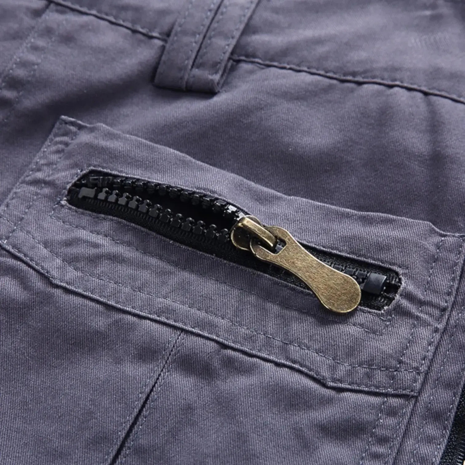 Militaire homme en short