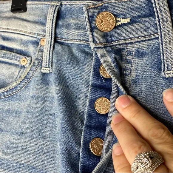 MOTHER The Tomcat Bermuda Jean Shorts 24