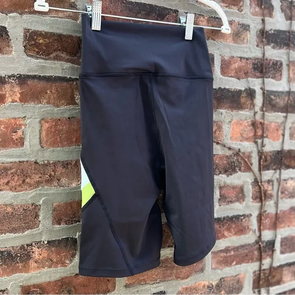 NEW Size Medium Bandier P.E. Nation Sprint Time High Rise Black Crossover Short