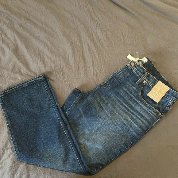 NWT Madewell Mid-Rise ‘90s Straight Jean - 33 Petite