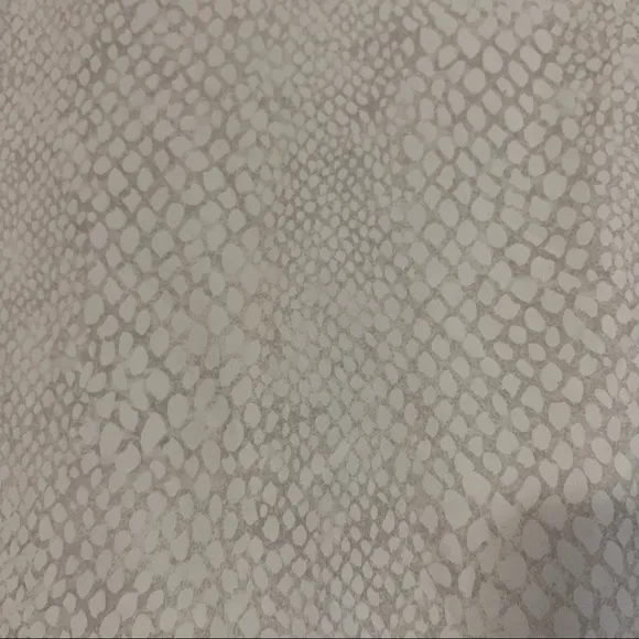 PETER MILLAR Women White Snake Print Shorts Skort L
