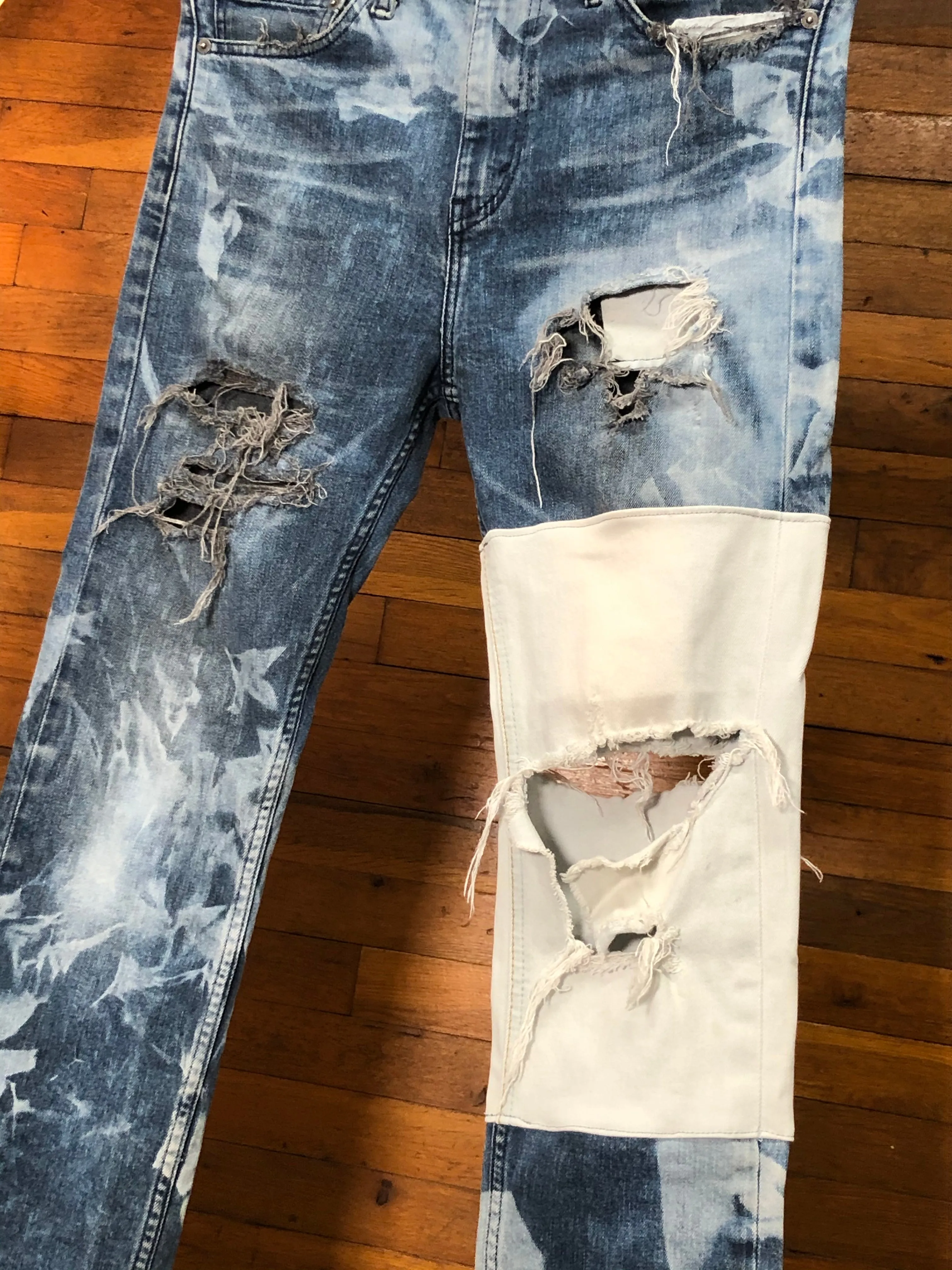 "1 of 1" Dyed & Distressed Patchwork Levi's (32x29)
