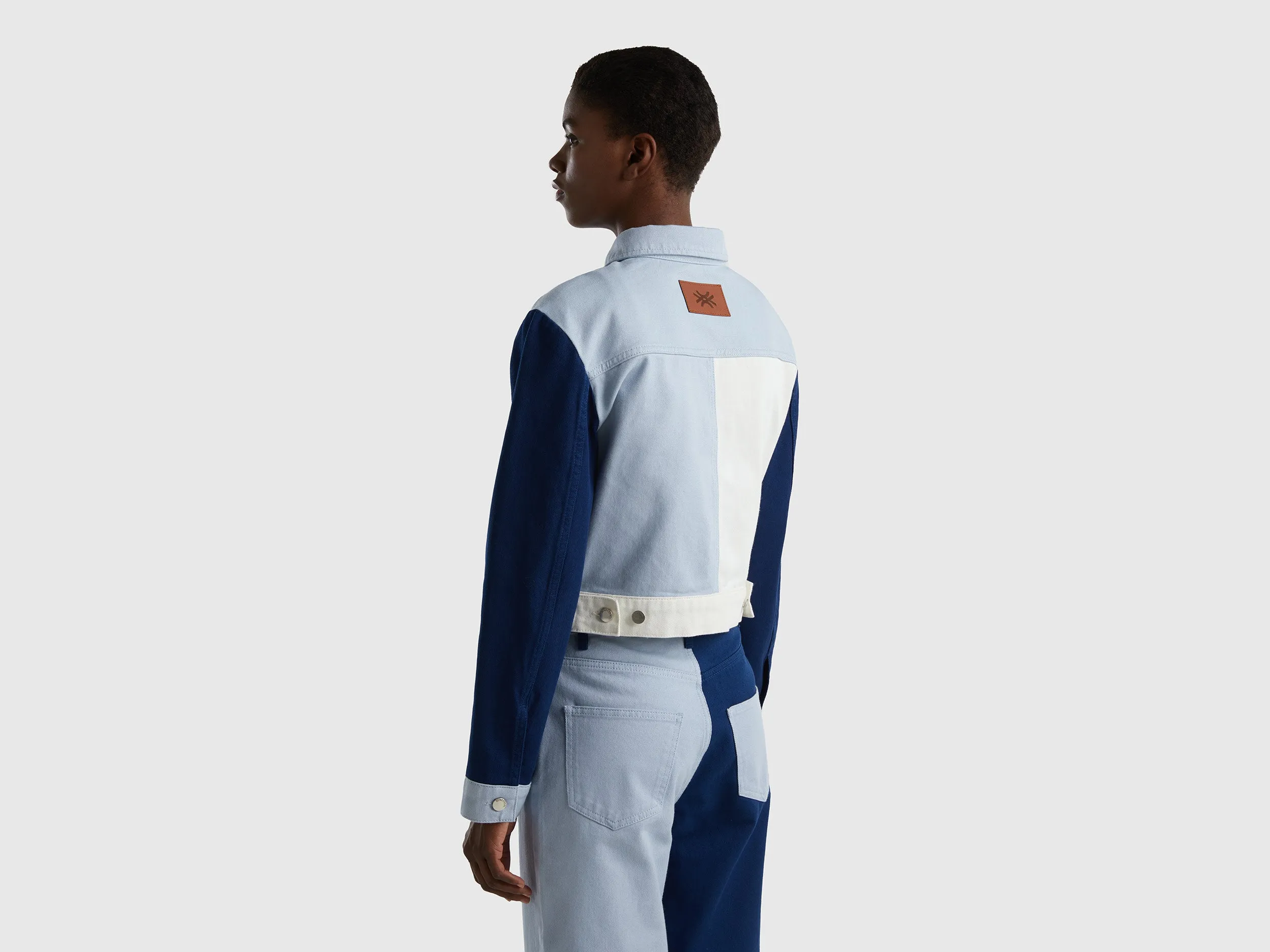 SHORT COLOR BLOCK JACKET