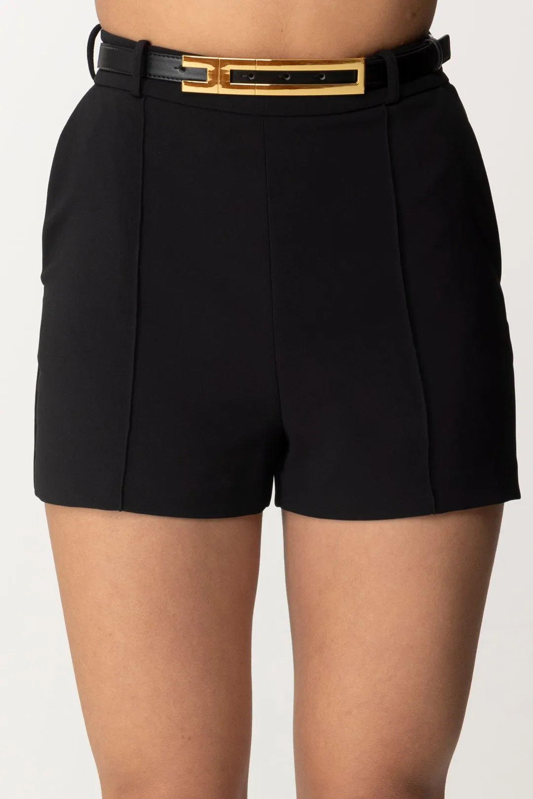 Shorts con Piping e Cintura