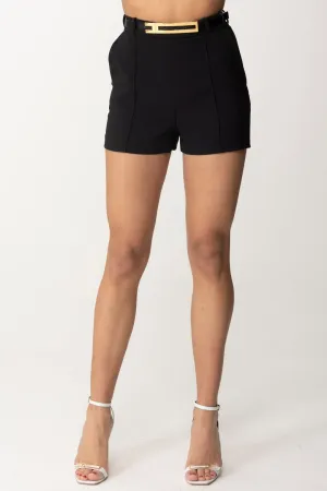 Shorts con Piping e Cintura
