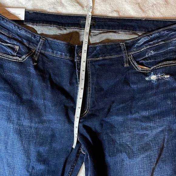 SILVER JEANS ELYSE SLIM BOOTCUT MIDRISE CURVY 24 distressed