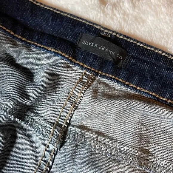 SILVER JEANS ELYSE SLIM BOOTCUT MIDRISE CURVY 24 distressed