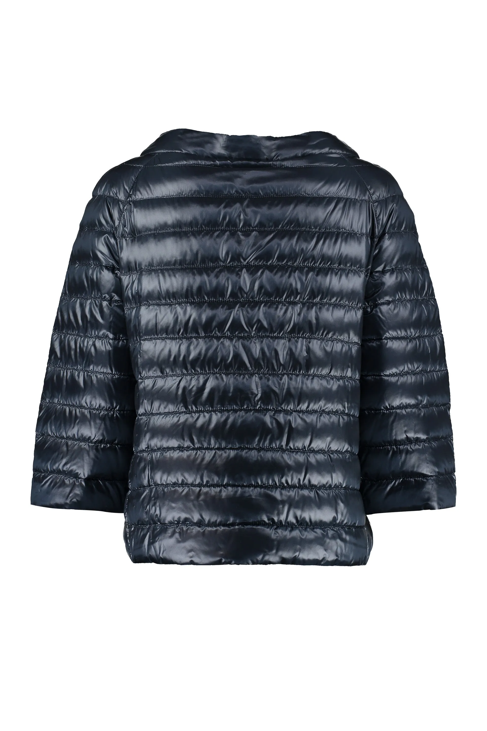 Snap button fastening down jacket