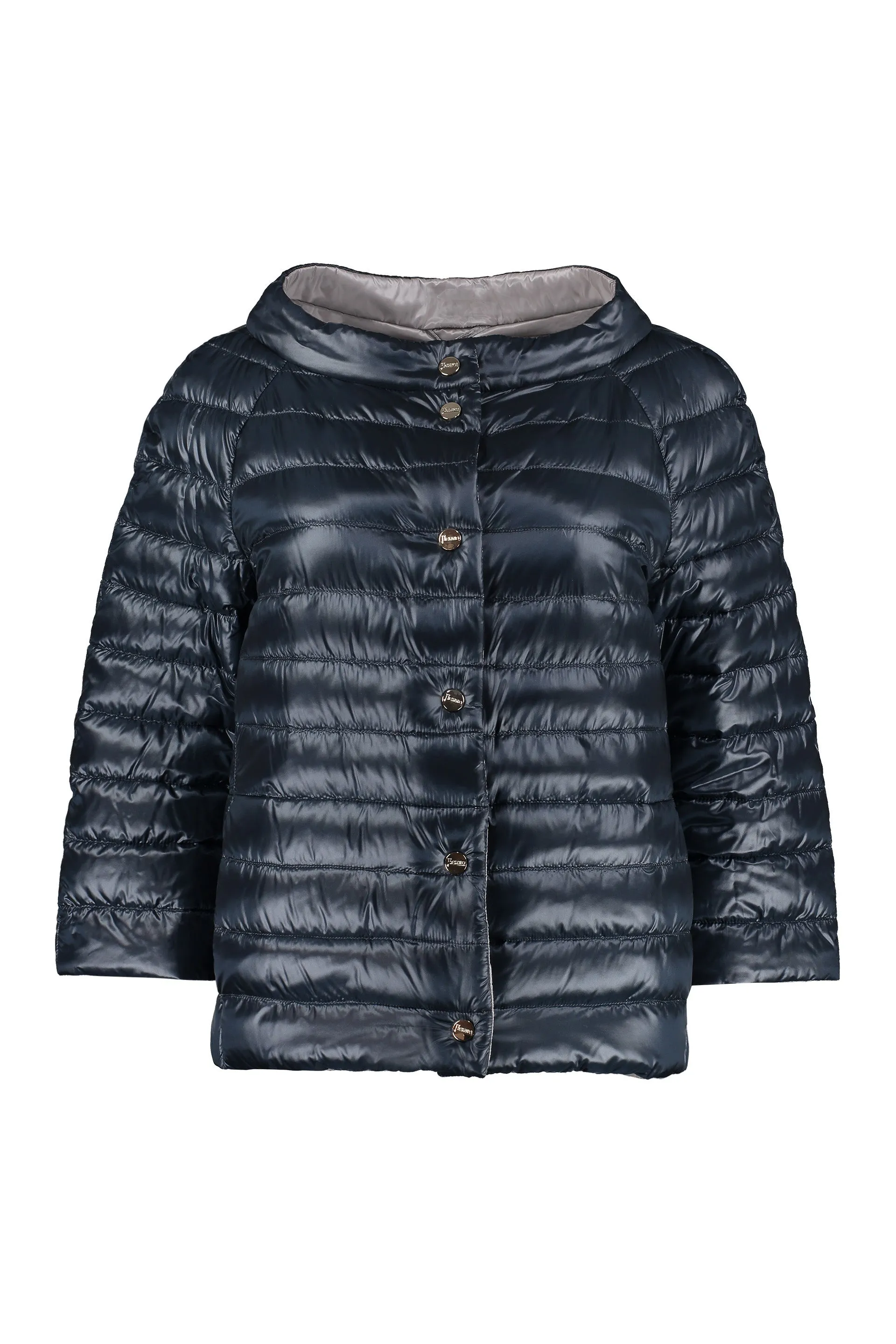 Snap button fastening down jacket