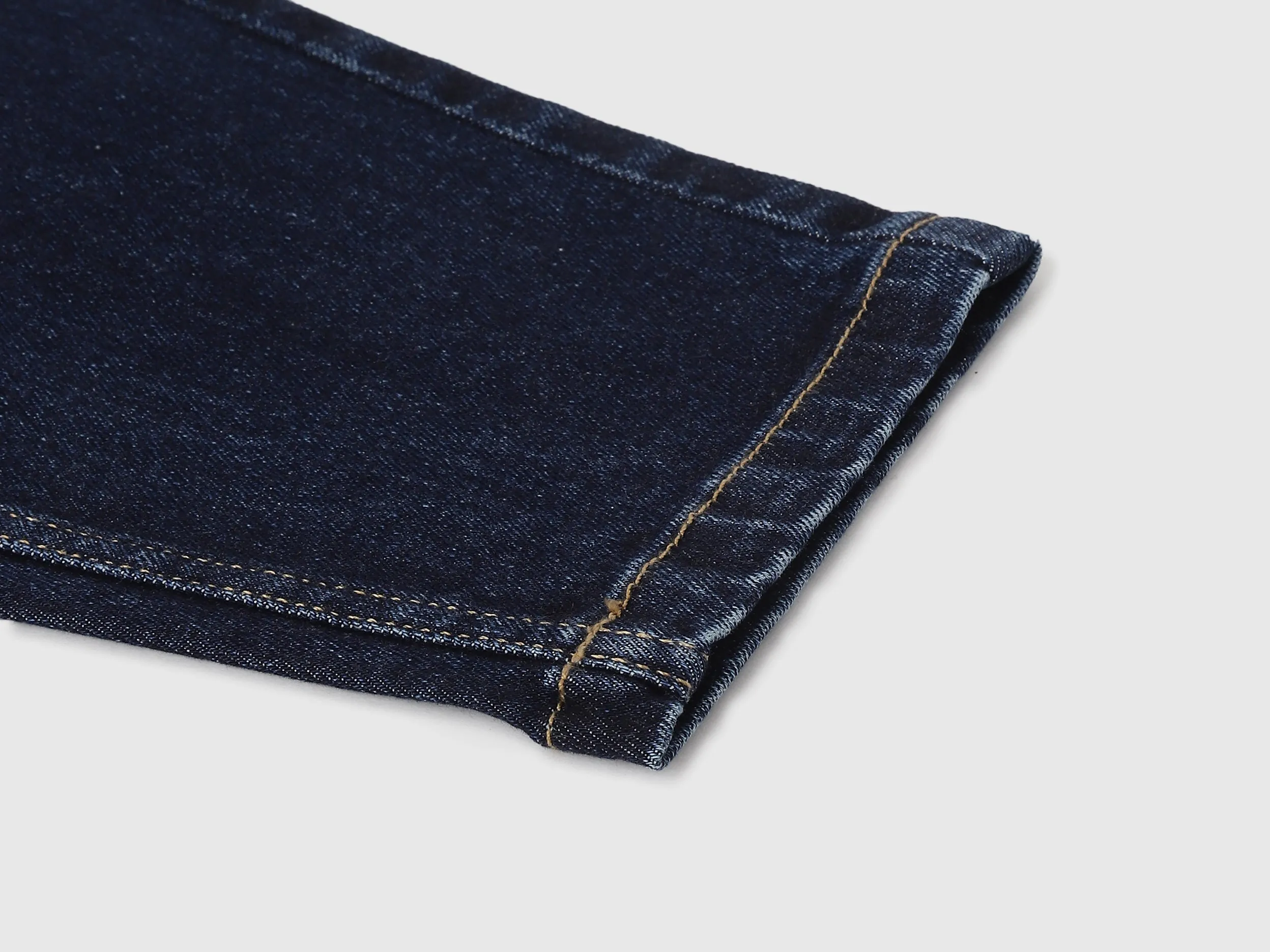 Solid Pattern Slouchy Fit Jeans