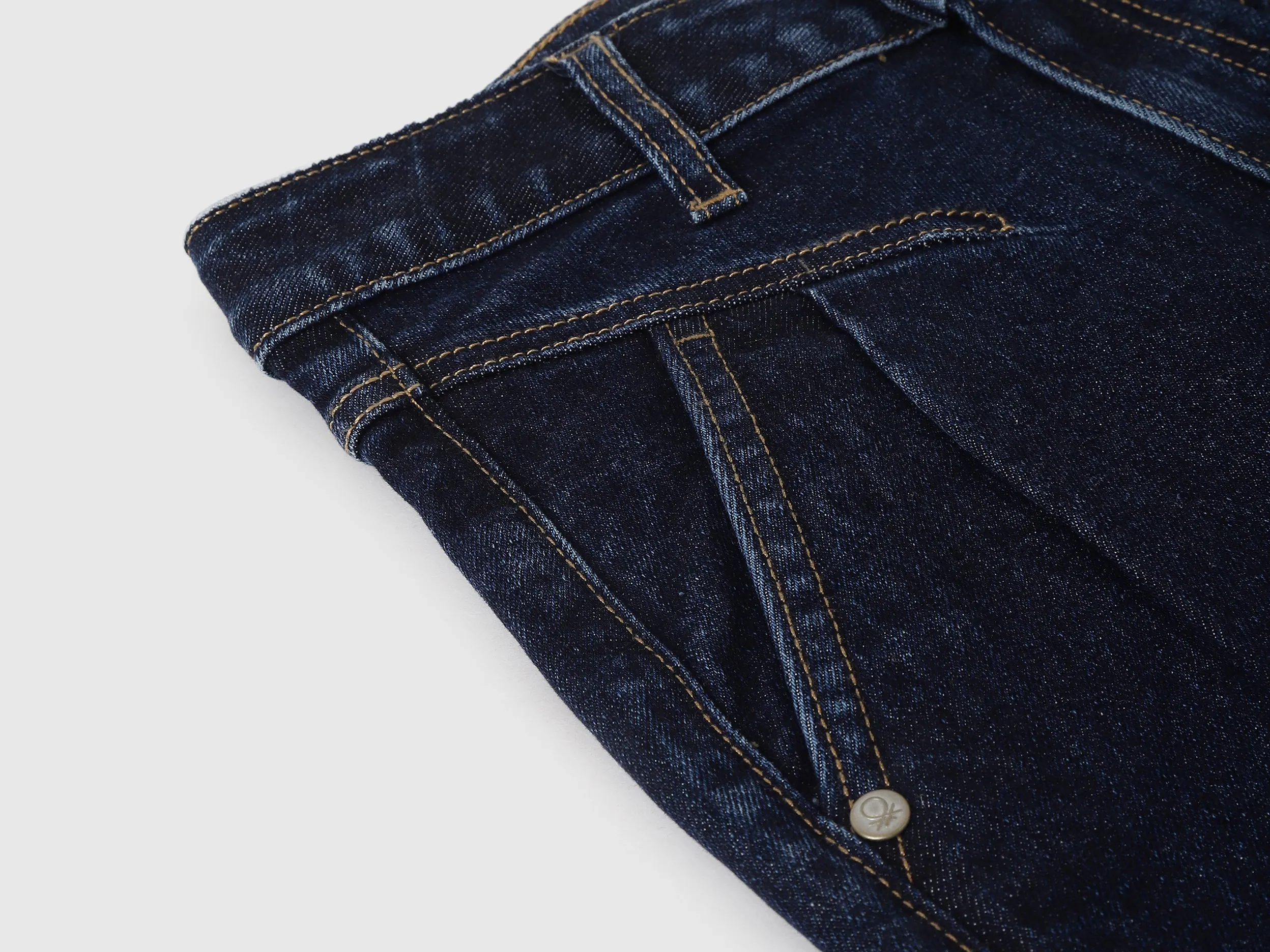 Solid Pattern Slouchy Fit Jeans