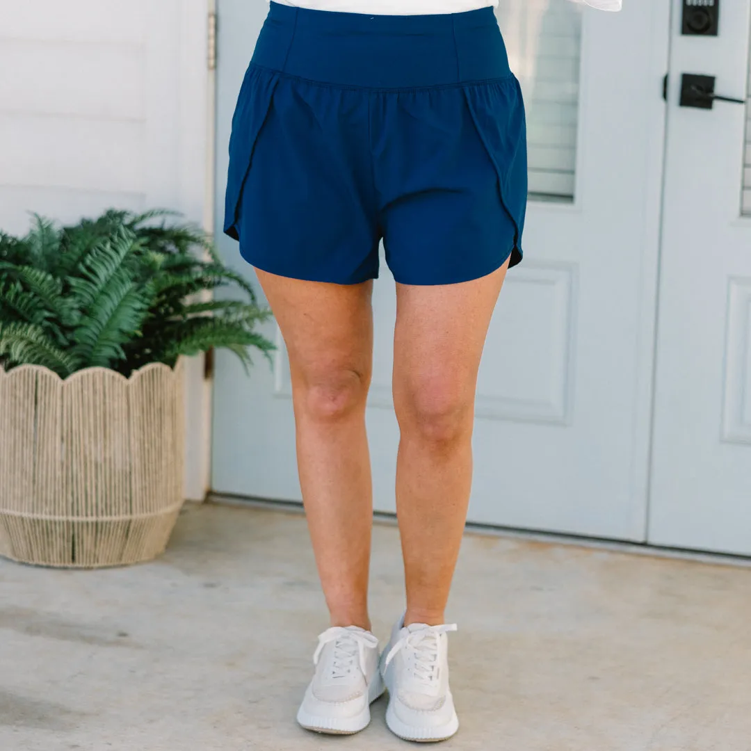 Sporty Chic Short, Light Navy