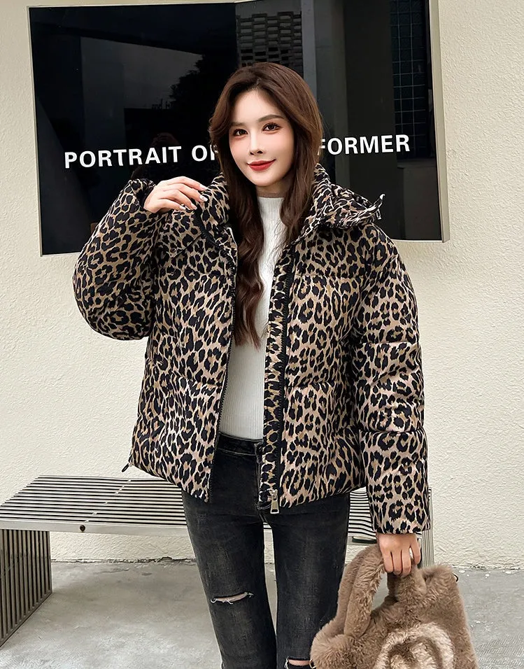 Stylish Quilted Puffer Jacket in Leopard Print for Women
