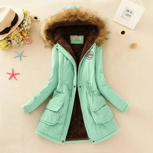 Theodora – Winterjacke mit Fellkapuze