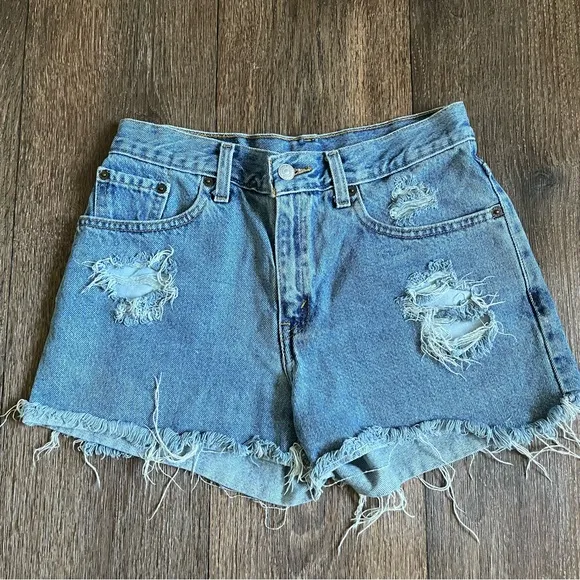Vintage Levi’s  high waist rise denim jean mom cutoff shorts jorts 7 29” waist